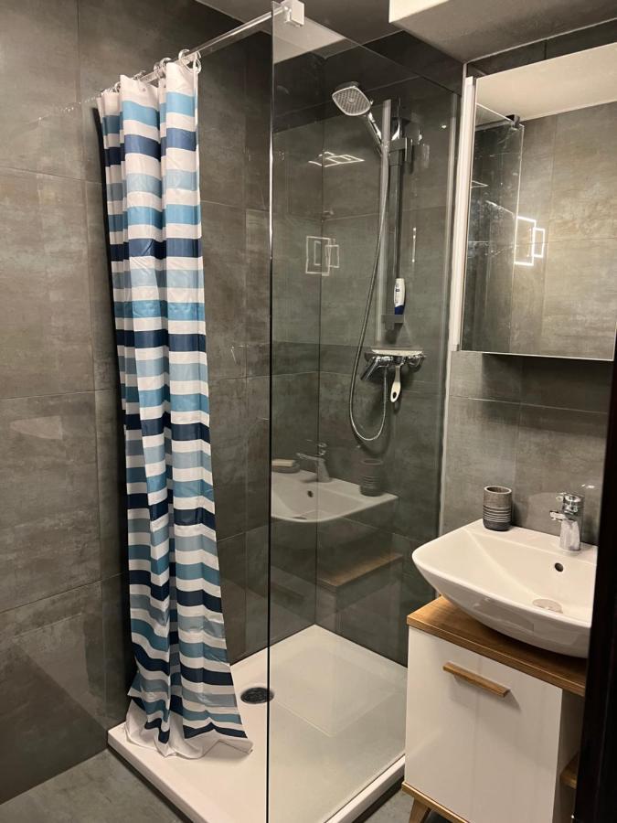 Cosy Studio For 4 Near Ski Lift, Melezes K22 Вейзоназ Екстериор снимка